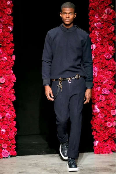 Look 24